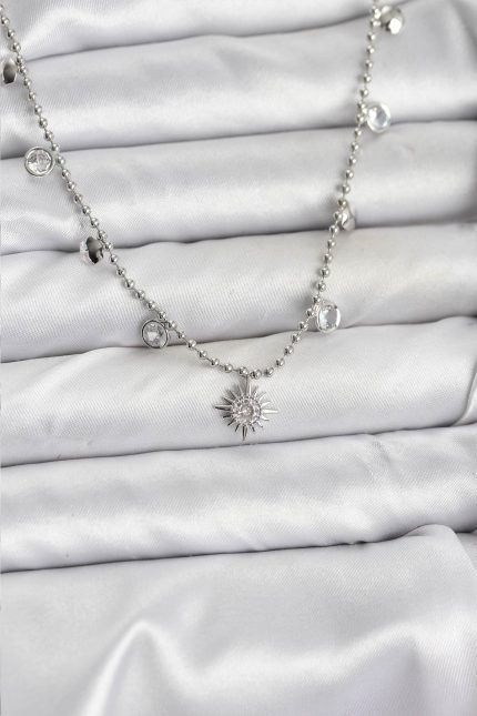 Bouquet Bouqtique Zirkon Taşlı Kutup Yıldızı Model Pirinç Gümüş Renk Kadın Kolye BQT35BKO10658