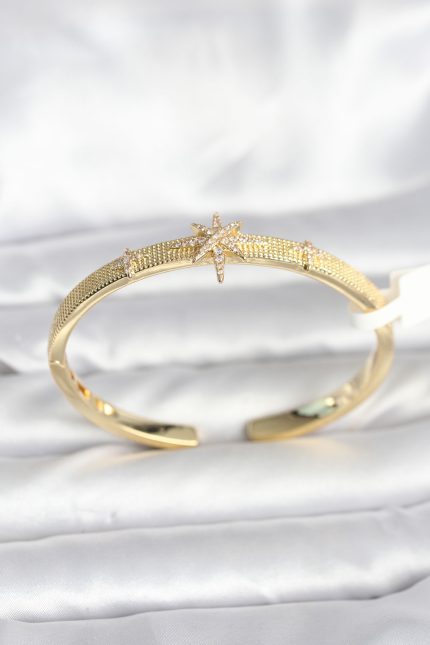 Bouquet Bouqtique Pirinç Gold Renk Kutup Yıldızı Model Kadın Kelepçe Bileklik BQT35BB8093