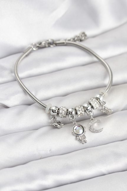 Bouquet Bouqtique Pirinç Gümüş Renk Uzay Tema Charmlı Kadın Bileklik BQT35BB8178