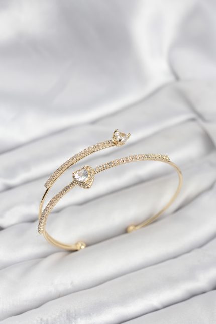 Bouquet Bouqtique Kalp Model Pirinç Gold Renk Kadın Bileklik BQT35BB8255