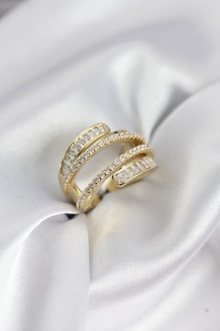 Bouquet Bouqtique Sarmal Zirkon Baget Taşlı Gold Renk Kadın Yüzük BQT35BYK3930