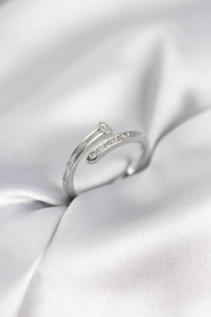 Bouquet Bouqtique Zirkon Taşlı Gümüş Renk Yassı Çivi Model Kadın Yüzük BQT35BYK3962