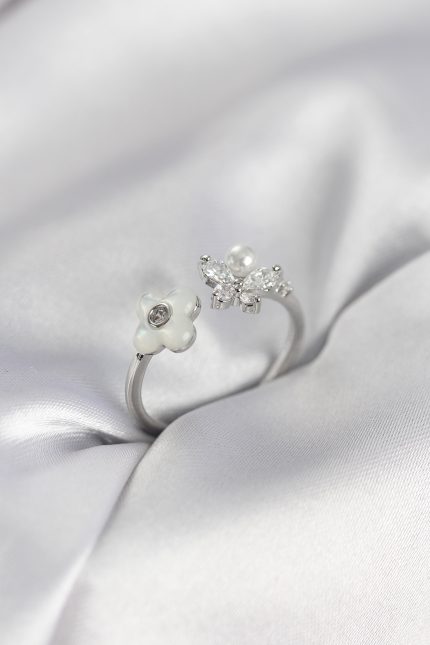 Bouquet Bouqtique Gümüş Renk Sedefli Çiçek Model Kadın Yüzük BQT35BYK3982
