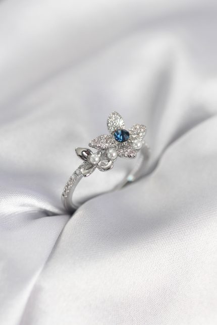 Bouquet Boutique Gümüş Renk Çiçek Model Zirkon Taşlı Kadın Yüzük BQT35BYK3984