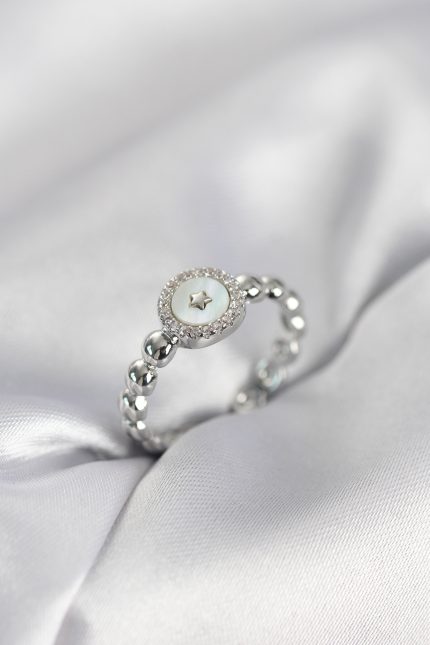 Bouquet Bouqtique Gümüş Renk Sedefli Yıldız Model Zirkon Taşlı Kadın Yüzük BQT35BYK4008