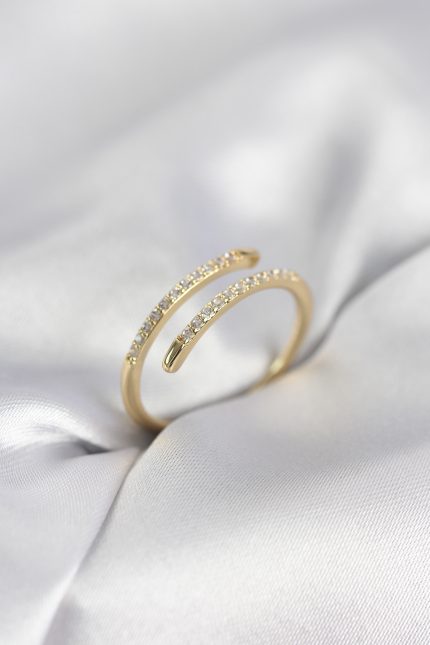 Bouquet Bouqtique Gold Renk Yılan Kuyruk Model Zirkon Taşlı Kadın Yüzük BQT35BYK4028