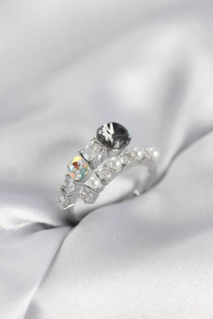 Bouquet Boutique Gümüş Renk Pirinç Zirkon Taşlı İncili Kadın Yüzük BQT35BYK4035