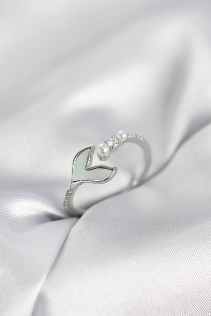 Bouquet Boutique Gümüş Renk Balık Kuyruğu Model Kadın Yüzük BQT35BYK4047