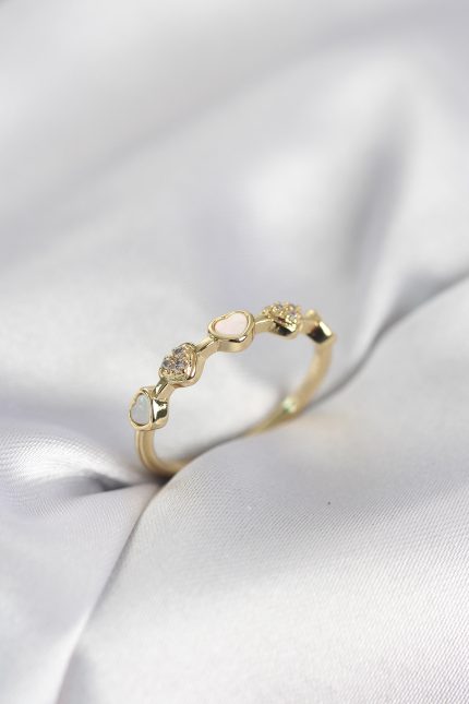 Bouquet Bouqtique Gold Renk Minimal Kalp Model Zirkon Taşlı Pirinç Kadın Yüzük BQT35BYK4062