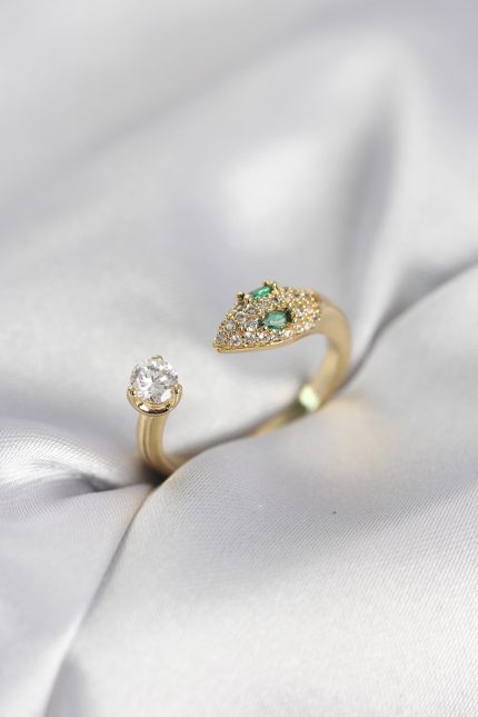 Bouquet Bouqtique Yılan Model Zirkon Taşlı Gold Renk Kadın Yüzük BQT35BYK4080