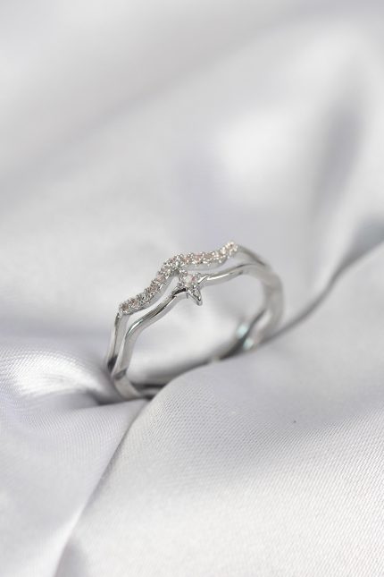 Bouquet Bouqtique Minimal Yıldız Model Gümüş Renk Zirkon Taşlı Kadın Yüzük BQT35BYK4089