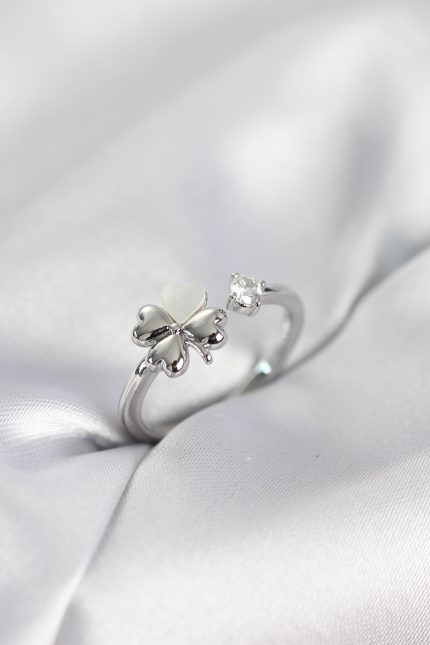 Bouquet Bouqtique Gümüş Renk Yonca Model Sedefli Kadın Yüzük BQT35BYK4102