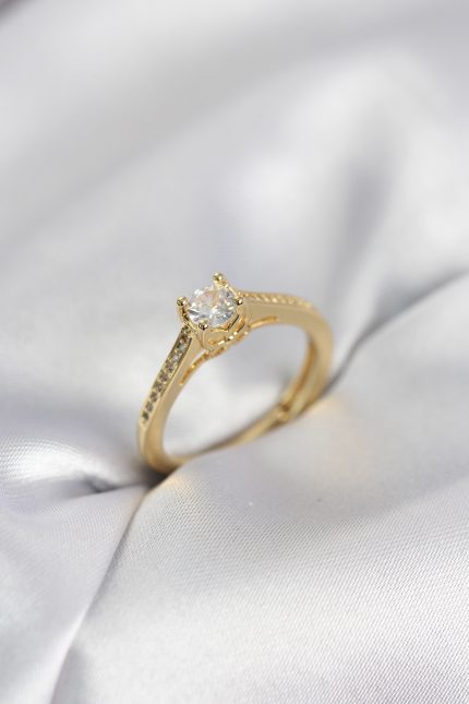 Bouquet Bouqtique Tek Taş Gold Renk Zirkon Taşlı Model Kadın Yüzük BQT35BYK4105