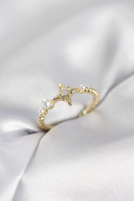 Bouquet Bouqtique Minimal Kutup Yıldızı Model Zirkon Taşlı Gold Renk Kadın Yüzük BQT35BYK4127