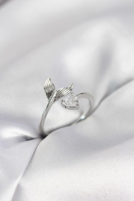 Bouquet Boutique Balık Kuyruğu Model Gümüş Renk Zirkon Taşlı Kadın Yüzük BQT35BYK4128