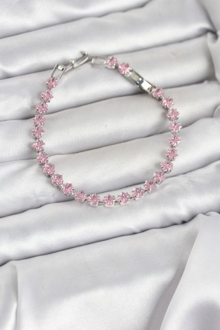 Bouquet Bouqtique Pembe Kare Zirkon Taşlı Gümüş Renk Pirinç Su Yolu Kadın Bileklik BQT35BB8323