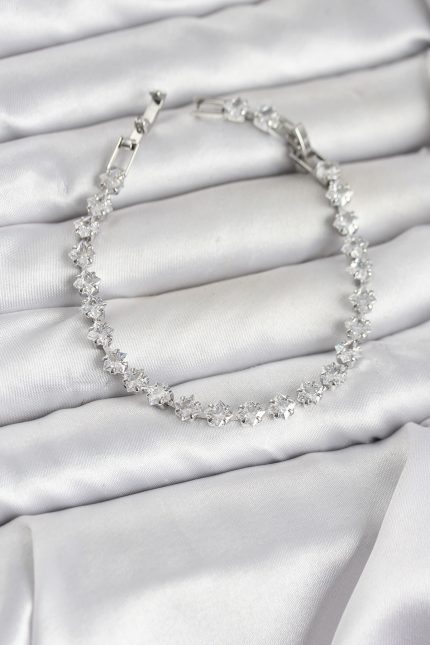 Bouquet Bouqtique Kare Zirkon Taşlı Gümüş Renk Pirinç Su Yolu Kadın Bileklik BQT35BB8325