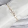 Bouquet Bouqtique Gold Renk Zirkon Taşlı Papatya Model Asansörlü Kadın Bileklik BQT35BB8334