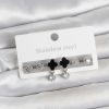 Bouquet Bouqtique 316L Çelik Gümüş Renk Yonca Detaylı Kadın Küpe Seti BQT35BKP11694