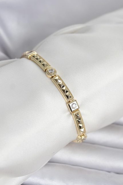 Bouquet Bouqtique Xuping Punta Model Gold Renk Kadın Bileklik BQT35BB8417