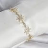 Bouquet Bouqtique Pirinç Gold Renk Kutup Yıldızı Model Kadın Bileklik BQT35BB8419