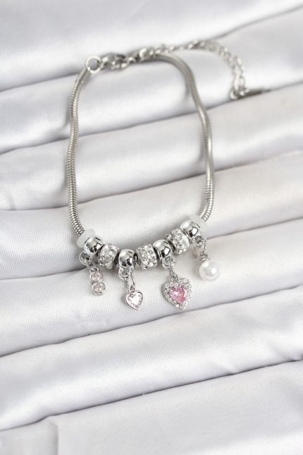 Bouquet Bouqtique Pirinç Gümüş Renk Kalp Detaylı Charmlı Kadın Bileklik BQT35BB8457