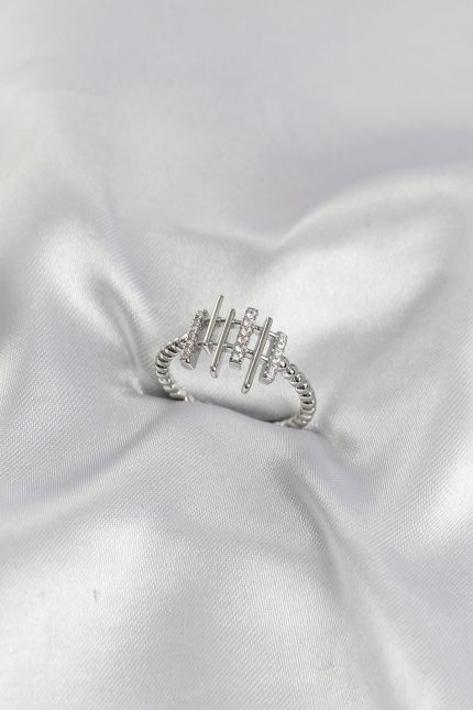 Bouquet Bouqtique Gümüş Renk Zirkon Taşlı Sütun Model Kadın Yüzük BQT35BYK4196