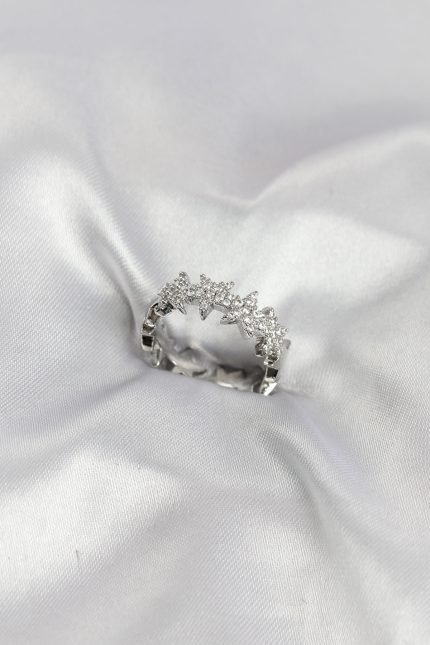 Bouquet Boutique Gümüş Renk Pirinç Sıralı Yıldız Model Zirkon Taşlı Kadın Yüzük BQT35BYK4202