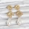 Bouquet Bouqtique Gold Renk Pirinç Güneş Model Detaylı Kadın Küpe BQT35BKP11797
