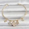 Bouquet Bouqtique Gold Renk Pirinç Yonca Detaylı Charmlı Kadın Bileklik BQT35BB8484