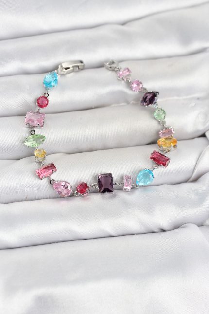 Bouquet Bouqtique Karışık Renk Kristal Taşlı Kesimli Gold Renk Gema Kadın Bileklik BQT35BB8528