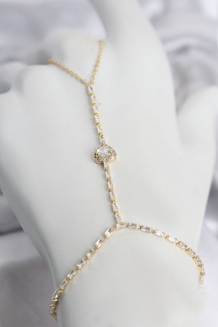 Bouquet Bouqtique Gold Renk Pirinç Zirkon Taşlı Kalp Model Şahmeran BQT35SN783