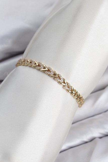 Bouquet Boutique CM Model Zirkon Taşlı VIP Seri Gold Renk Pirinç Kadın Bileklik BQT35BB8609