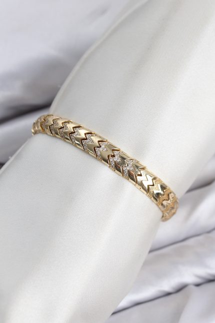 Bouquet Boutique CM Kalın Yılan Model Zirkon Taşlı VIP Seri Gold Renk Pirinç Kadın Bileklik BQT35BB8612