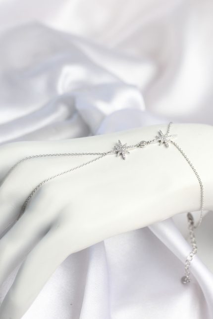 Bouquet Boutique Pirinç Gümüş Renk Kutup Yıldızı Model Zirkon Taşlı Şahmeran BQT35SN798