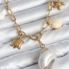 Bouquet Bouqtique 316L Çelik Gold Renk Deniz Kabuğu Charmlı Kadın Kolye BQT35BKO11134