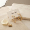 Bouquet Bouqtique 316L Çelik Gold Renk Kıvrımlı Halka Tasarım Model Küpe BQT35BKP12043