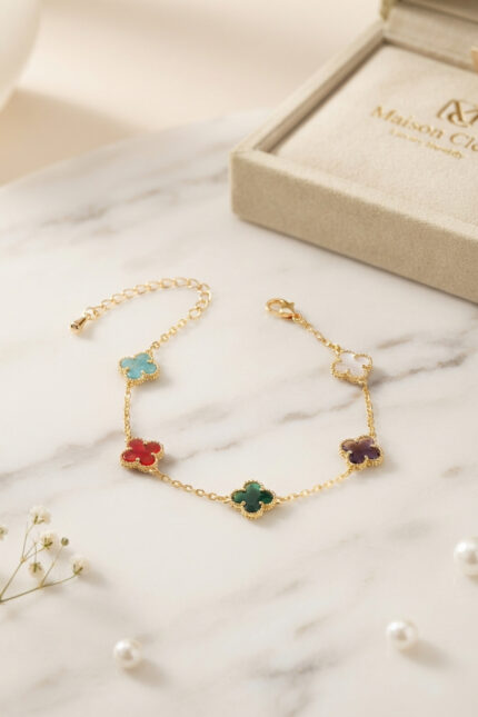 Bouquet Boutique Renkli Kristal Taşlı Gold Renk Yonca Model Kadın Bileklik BQT35BB8853