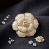 Bouquet Bouqtique Gold Krem Renk Zirkon Taşlı Gül Model Broş BQT35BR492