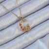 Bouquet Bouqtique 316L Çelik Zincir Gold Renk Kırmızı Gül Detay Kedi Figür Zirkon Taşlı Ay Kolye BQT35BKO9129