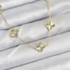 Bouquet Bouqtique Pirinç Gold Renk Yonca Kadın Kolye BQT35BKO10561