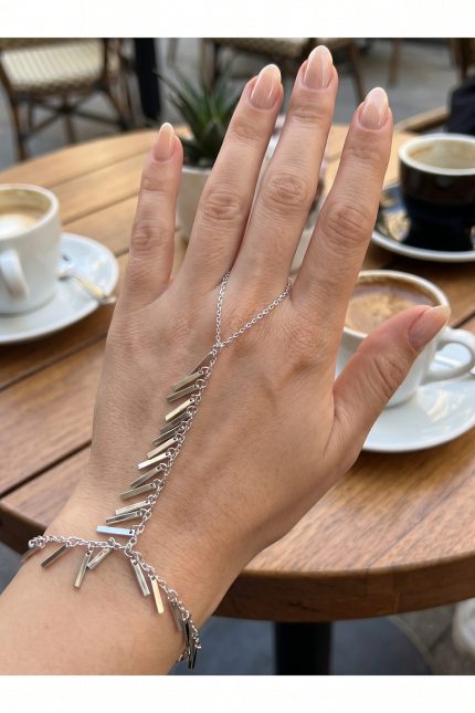 Bouquet Bouqtique Gümüş Renk Pirinç Sarkıt Plaka Model Şahmeran BQT35SN817