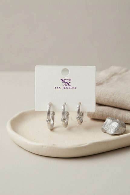 Bouquet Bouqtique Pirinç Gümüş Renk Kare Model 3'lü Küpe Seti BQT35BKP12176