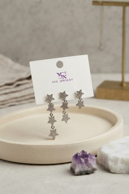 Bouquet Bouqtique Pirinç Gümüş Renk Zirkon Taşlı Sallantılı Yıldız Model Kadın Küpe Seti BQT35BKP12186